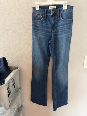 Madewell Cami Demi-Boot Jeans size 24 Tall. Inseam is 28.5in. EUC